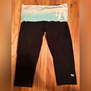 Small PINK Victoria Secret Capri Leggings